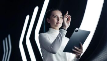 ИИ в оценке 360: обзор рынка и кто использует нейросети